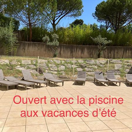 Superbe Appartement A Uzes Avec Place De Parking 외부 사진