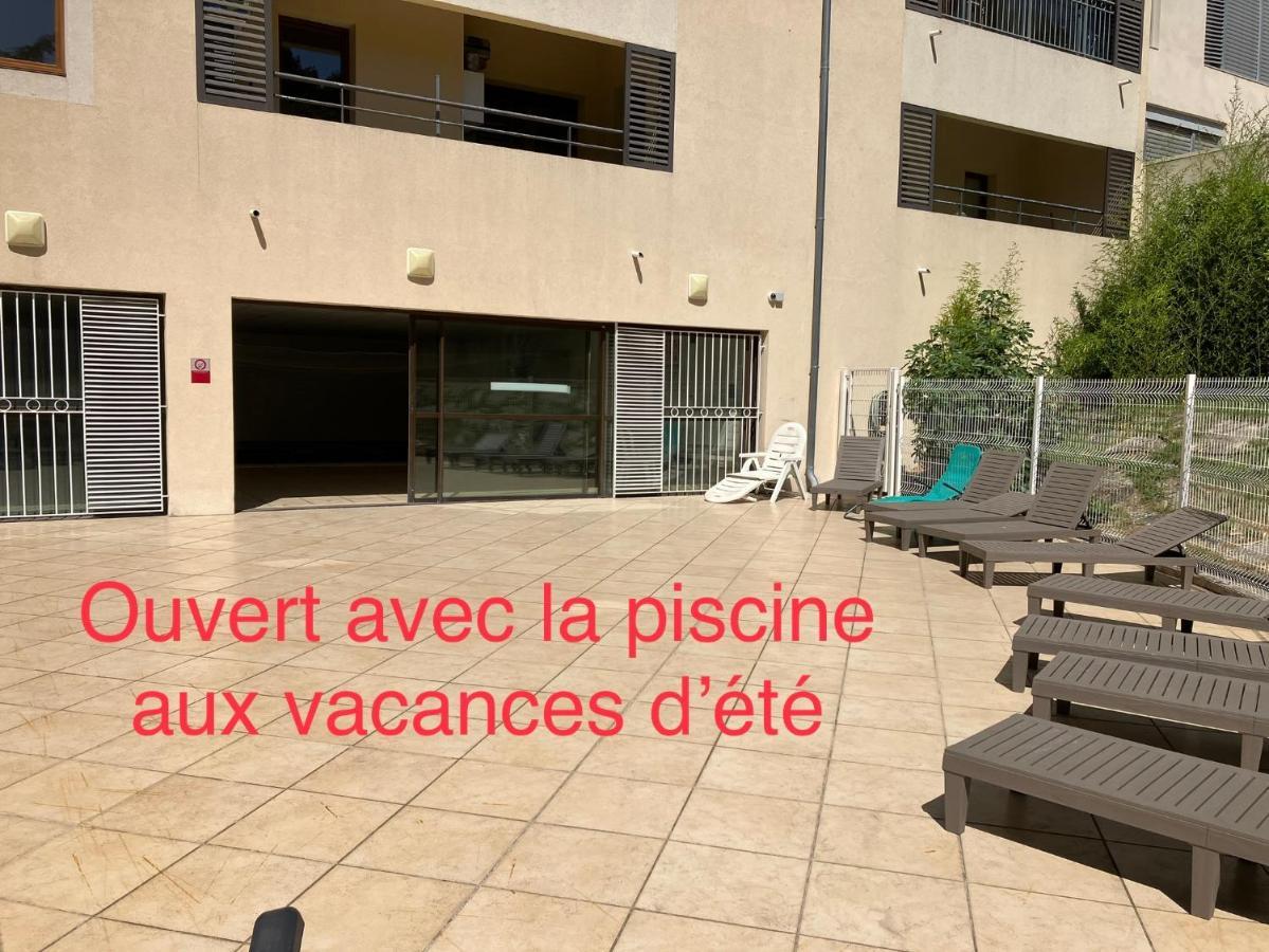Superbe Appartement A Uzes Avec Place De Parking 외부 사진